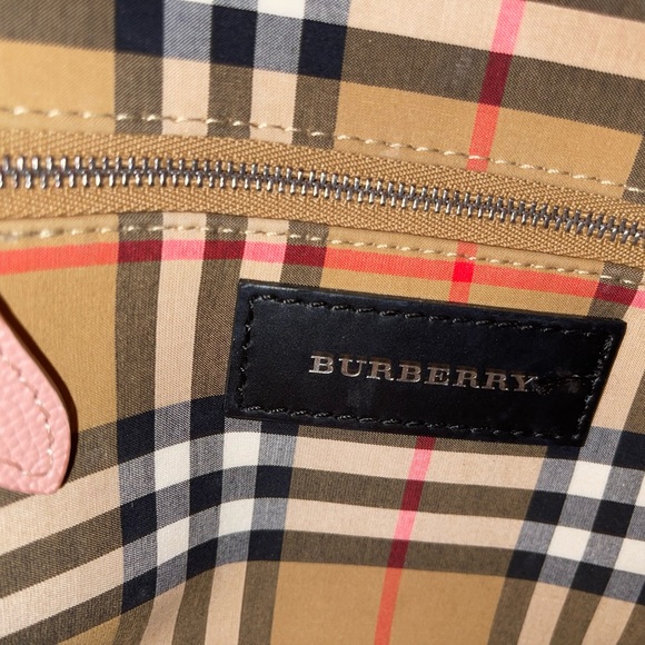 Burberry Banner Bag - Picture 9 of 15